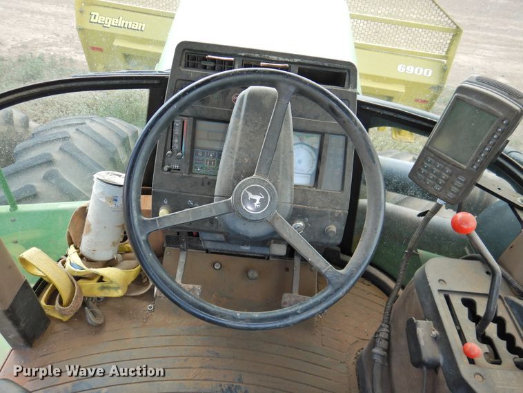 image for item DI0200 1991 John Deere 8960  4WD tractor