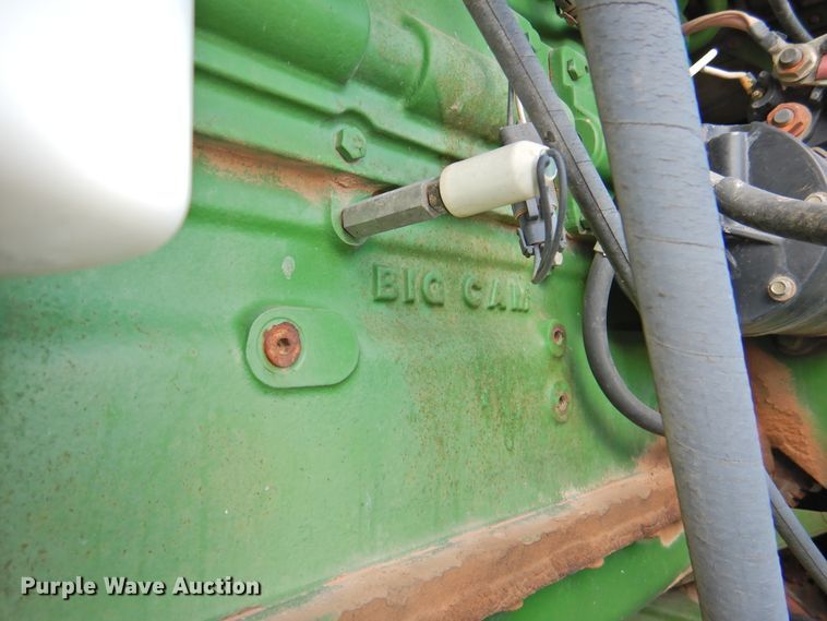 image for item DI0200 1991 John Deere 8960  4WD tractor