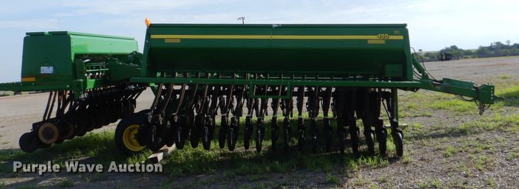 image for item DI0266 2015 John Deere 455 grain drill