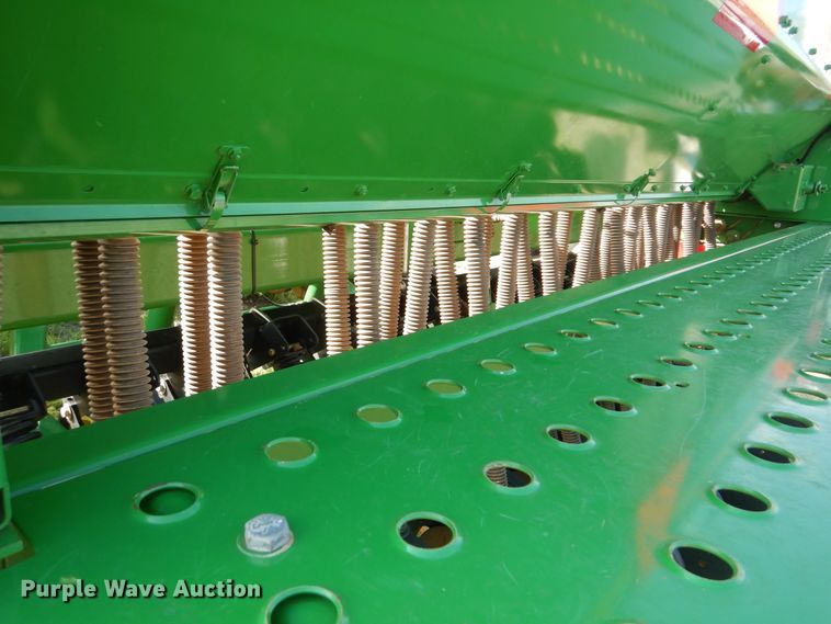 image for item DI0266 2015 John Deere 455 grain drill
