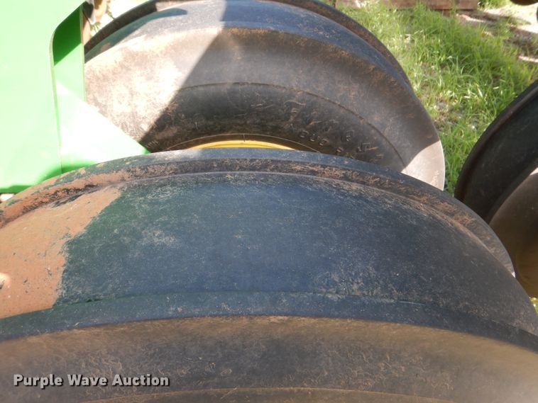 image for item DI0266 2015 John Deere 455 grain drill