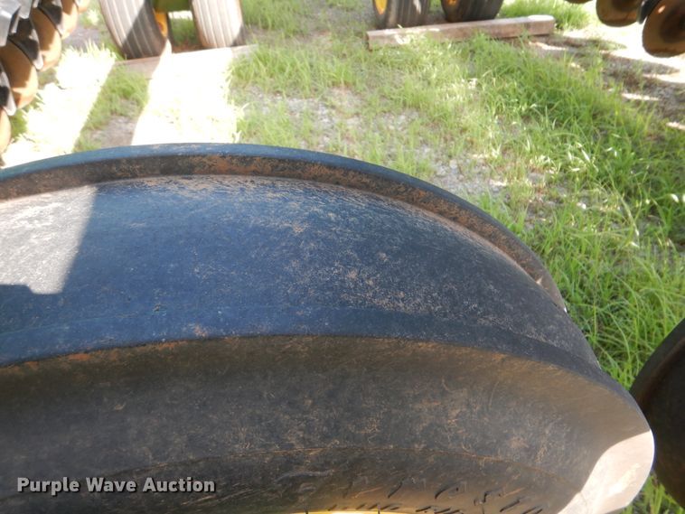 image for item DI0266 2015 John Deere 455 grain drill