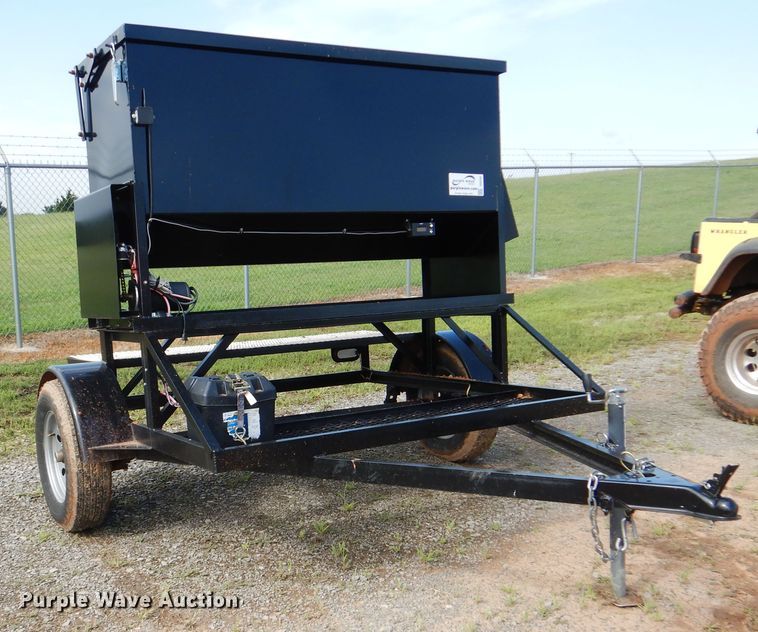 Bull One cake feeder in Stillwater, OK Item DI0268 sold Purple Wave