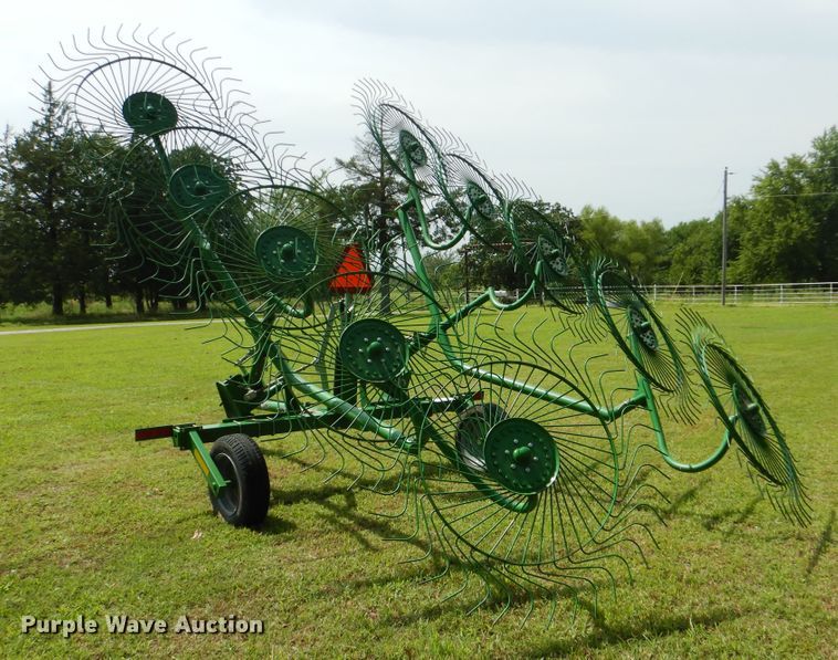 image for item DI0279 Frontier WR1010 hay rake