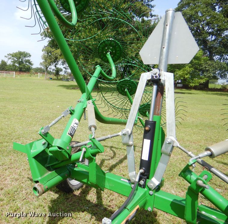 image for item DI0279 Frontier WR1010 hay rake