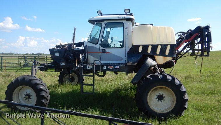 image for item DI0301 2007 SpraCoupe 4455 sprayer