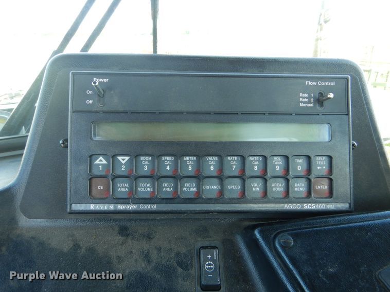 image for item DI0301 2007 SpraCoupe 4455 sprayer