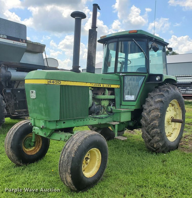 image for item DJ3151 1974 John Deere 4430  tractor
