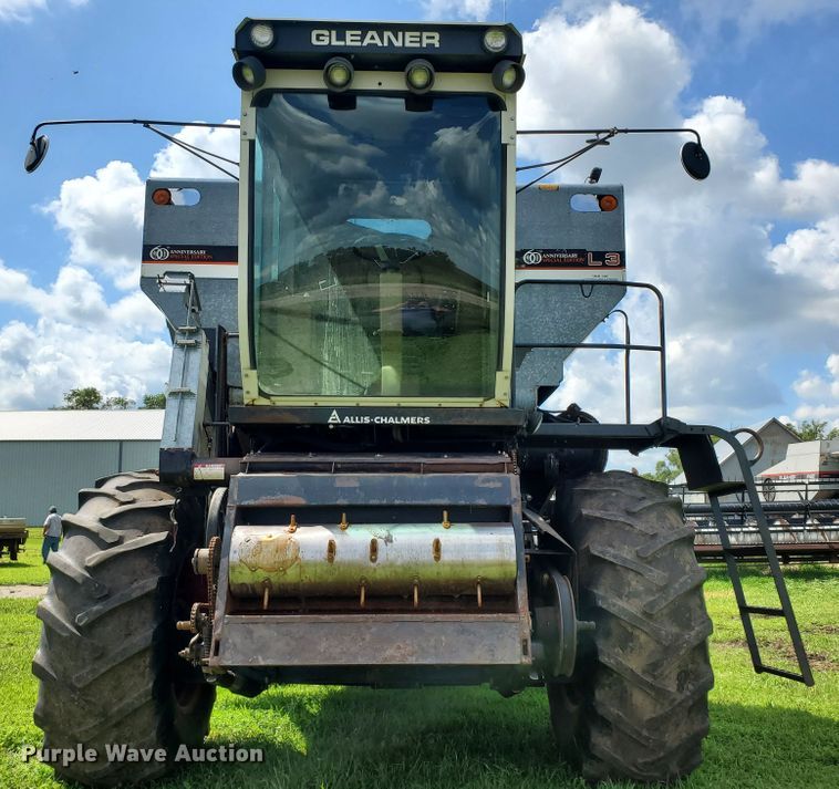 image for item DJ3152 1983 Gleaner L3 60th Anniversary combine