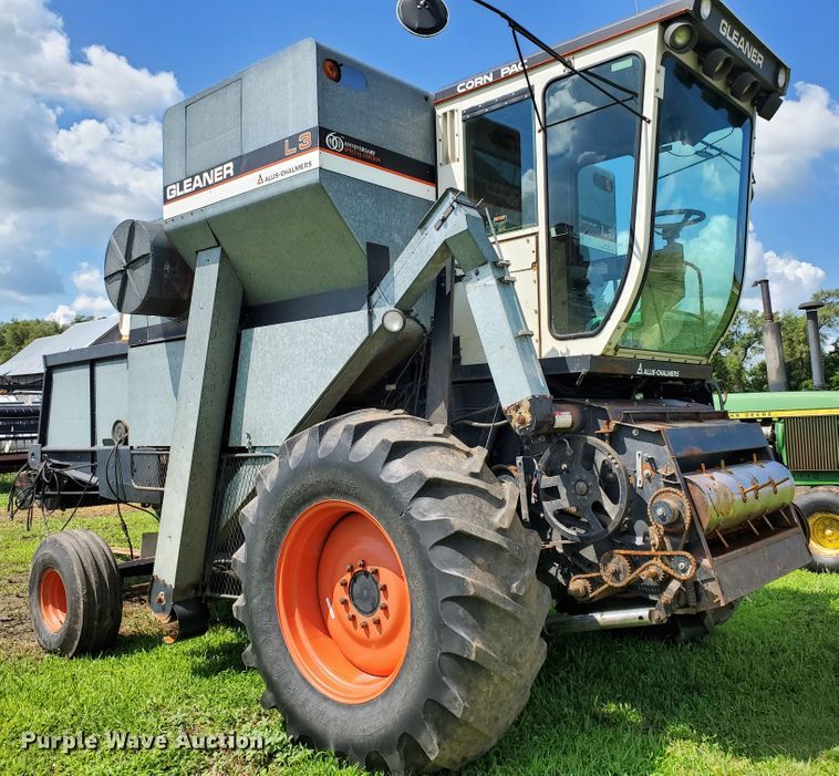 image for item DJ3152 1983 Gleaner L3 60th Anniversary combine