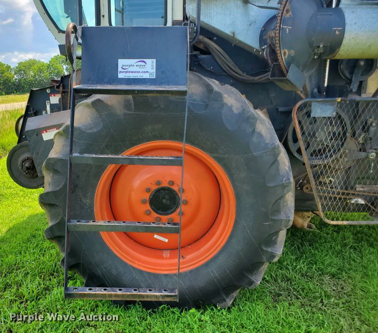 image for item DJ3152 1983 Gleaner L3 60th Anniversary combine