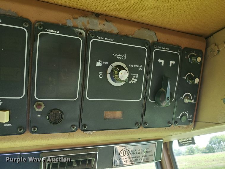 image for item DJ3152 1983 Gleaner L3 60th Anniversary combine