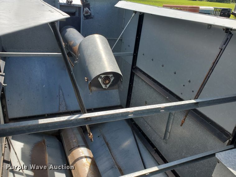 image for item DJ3152 1983 Gleaner L3 60th Anniversary combine