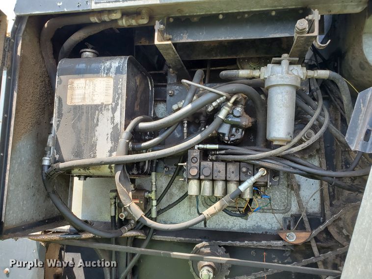 image for item DJ3152 1983 Gleaner L3 60th Anniversary combine