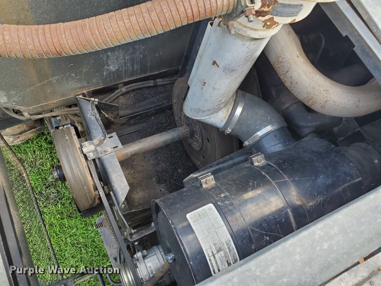 image for item DJ3152 1983 Gleaner L3 60th Anniversary combine