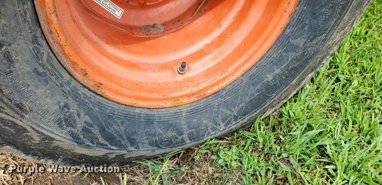 image for item DJ3152 1983 Gleaner L3 60th Anniversary combine