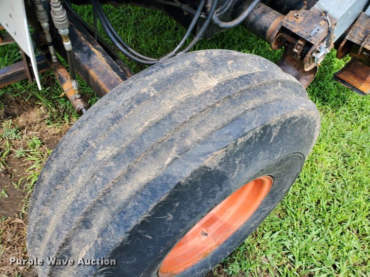 image for item DJ3152 1983 Gleaner L3 60th Anniversary combine