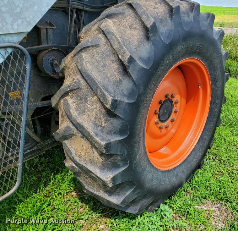 image for item DJ3152 1983 Gleaner L3 60th Anniversary combine