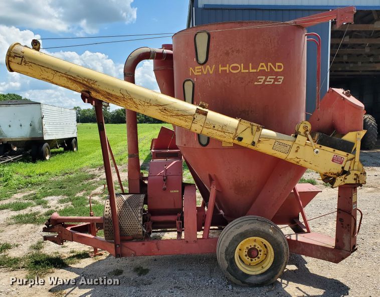 image for item DJ3162 New Holland 353 grinder/mixer