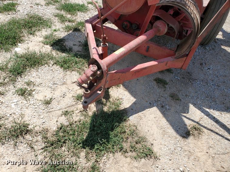 image for item DJ3162 New Holland 353 grinder/mixer