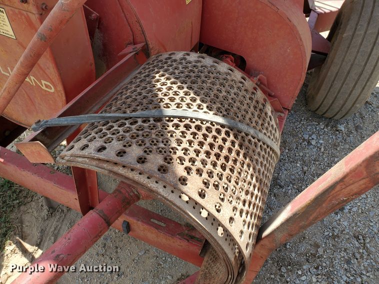 image for item DJ3162 New Holland 353 grinder/mixer