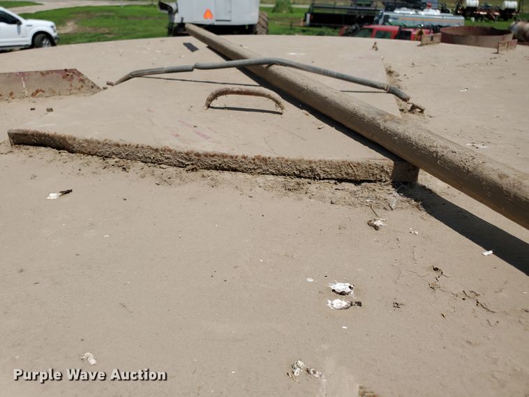 image for item DJ3162 New Holland 353 grinder/mixer