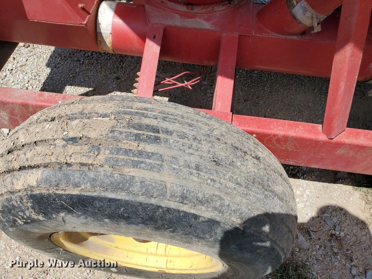 image for item DJ3162 New Holland 353 grinder/mixer