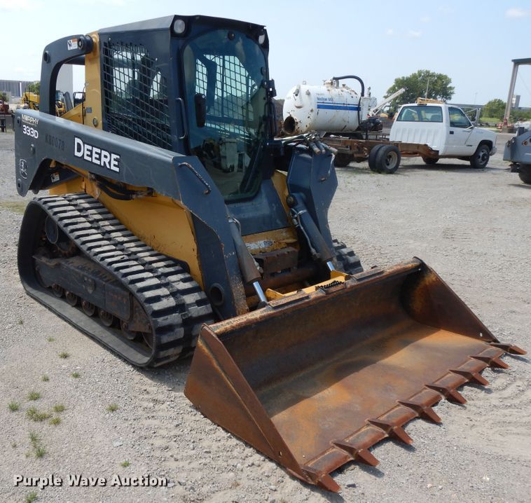 image for item DJ3485 2010 John Deere 333D  tracked skid steer loader