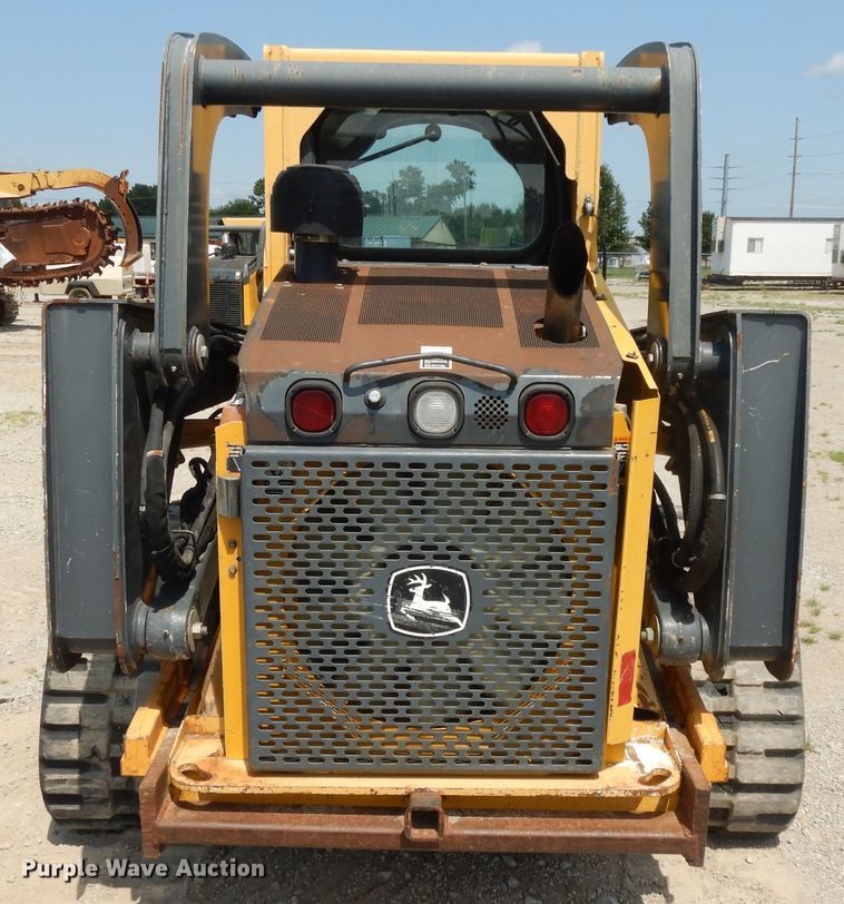 image for item DJ3485 2010 John Deere 333D  tracked skid steer loader