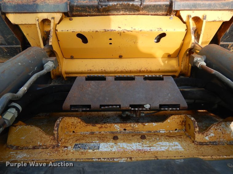 image for item DJ3485 2010 John Deere 333D  tracked skid steer loader