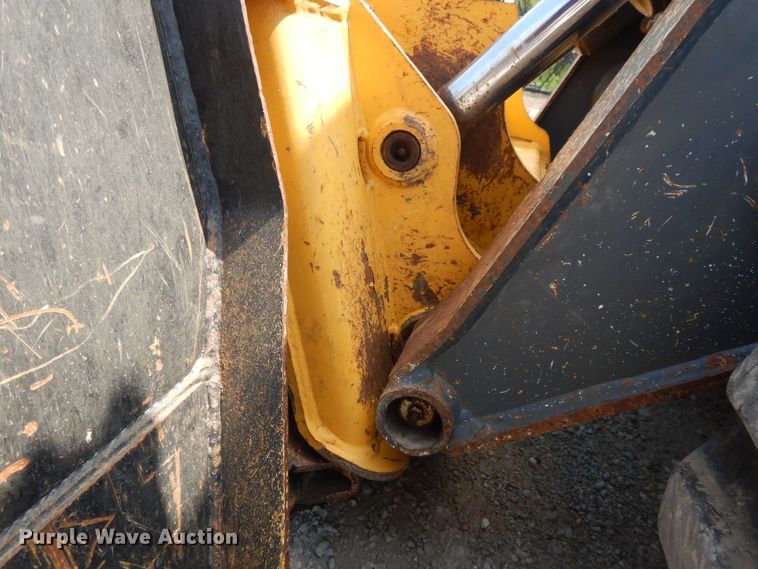 image for item DJ3485 2010 John Deere 333D  tracked skid steer loader