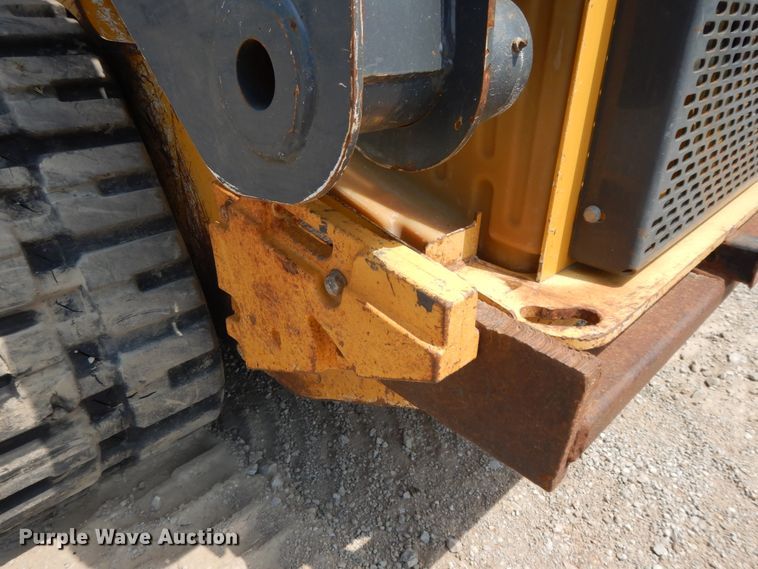 image for item DJ3485 2010 John Deere 333D  tracked skid steer loader