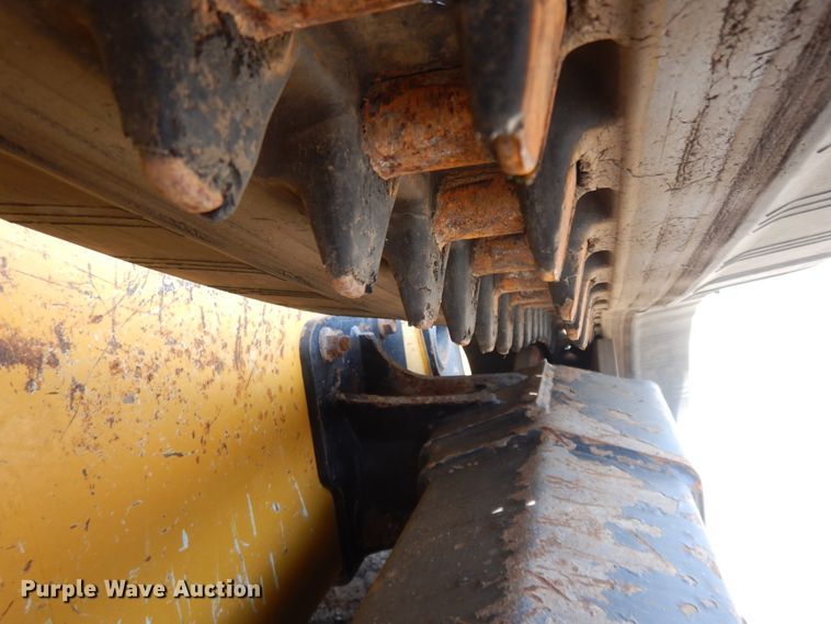 image for item DJ3485 2010 John Deere 333D  tracked skid steer loader