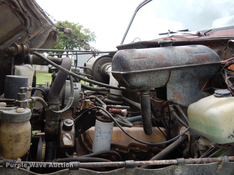 image for item DJ4324 1980 International S1954  grain truck