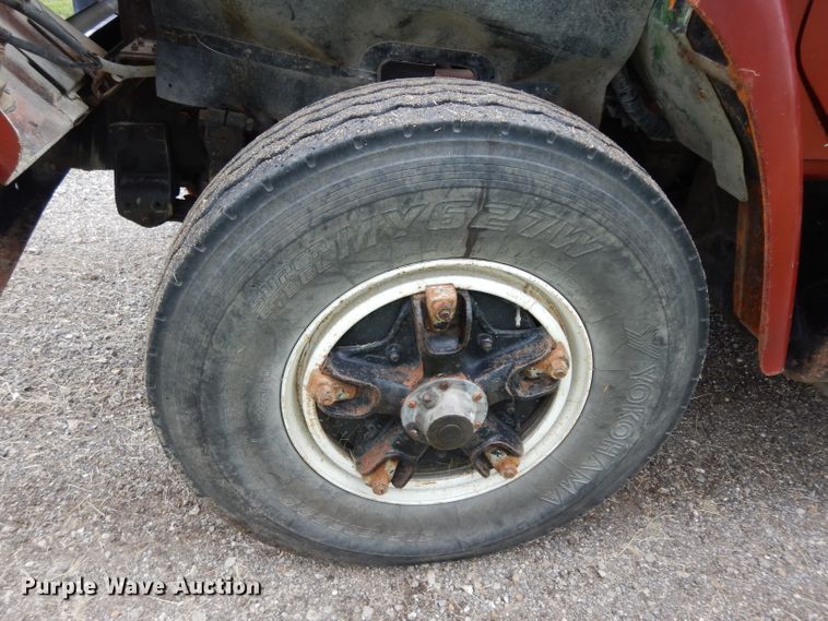 image for item DJ4324 1980 International S1954  grain truck