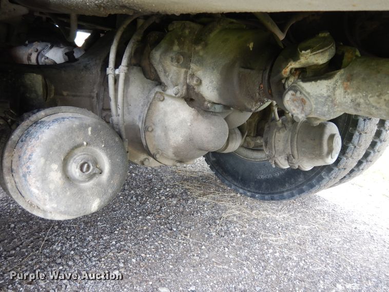 image for item DJ4324 1980 International S1954  grain truck