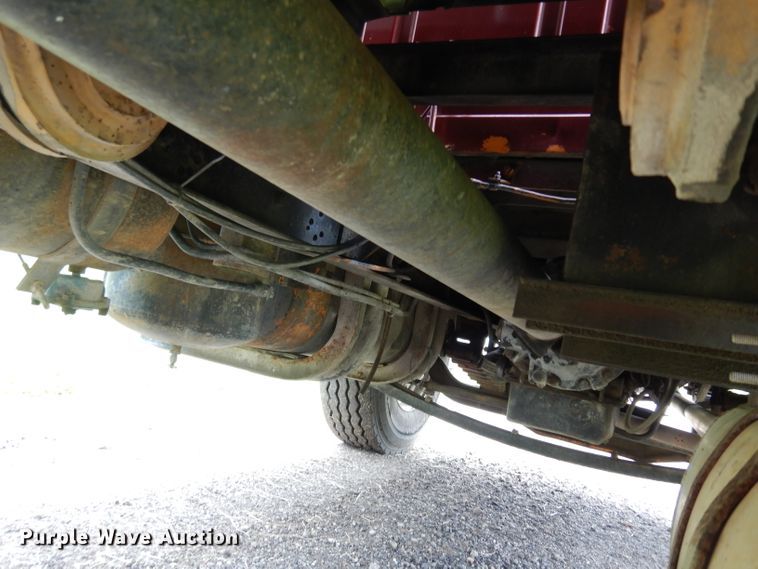 image for item DJ4324 1980 International S1954  grain truck