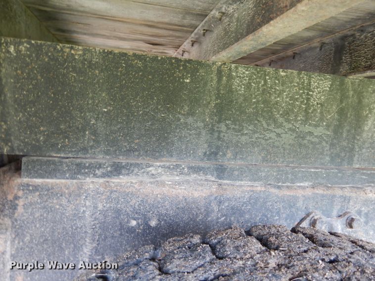 image for item DJ4324 1980 International S1954  grain truck