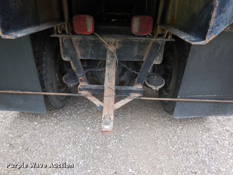 image for item DJ4324 1980 International S1954  grain truck