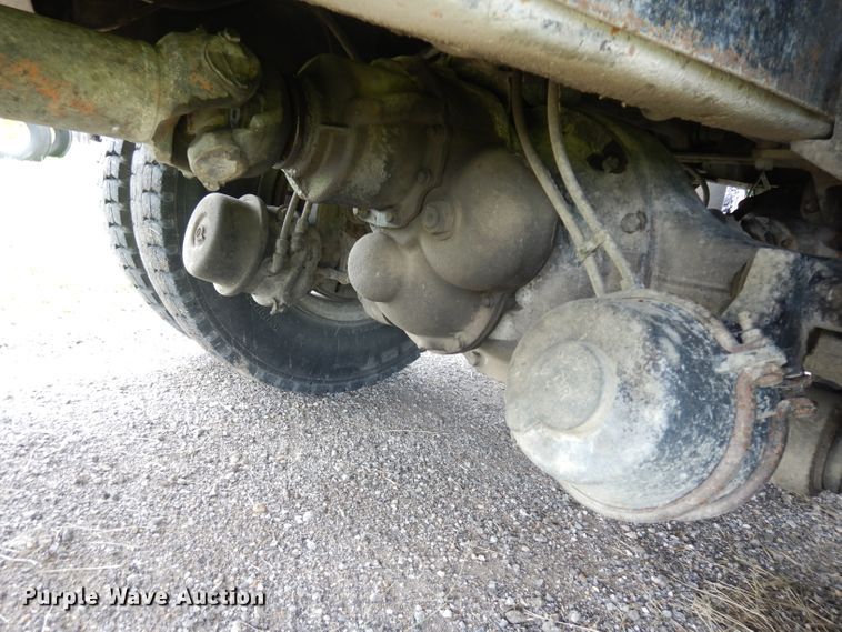 image for item DJ4324 1980 International S1954  grain truck