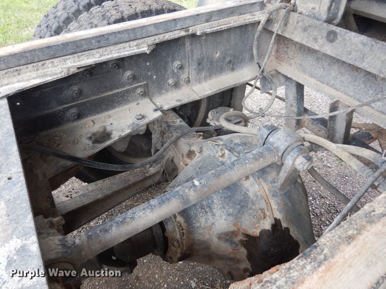 image for item DJ4324 1980 International S1954  grain truck