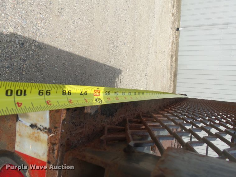 image for item DX9229 1999 International 2654  flatbed truck