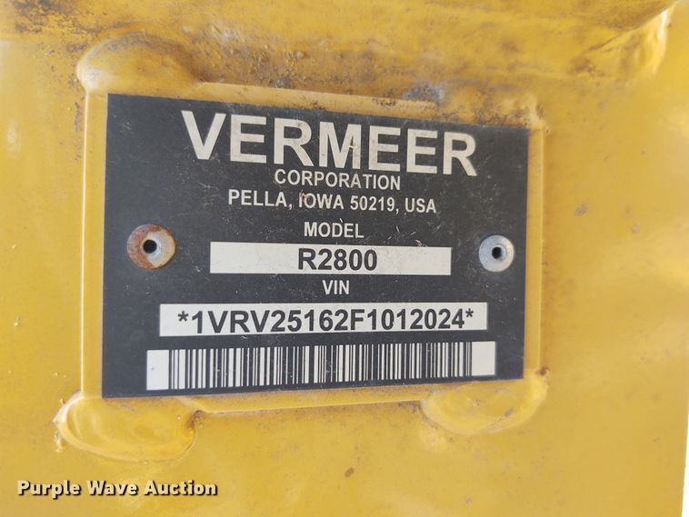image for item EQ9388 2015 Vermeer R2800 hay rake