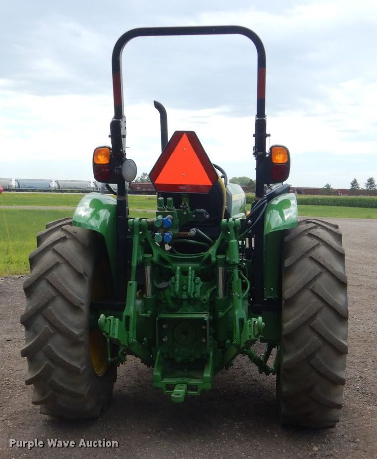 image for item FK9384 2014 John Deere 5075M  tractor