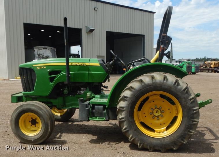image for item FK9384 2014 John Deere 5075M  tractor