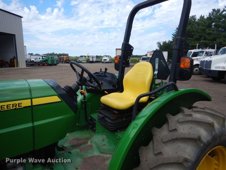 image for item FK9384 2014 John Deere 5075M  tractor