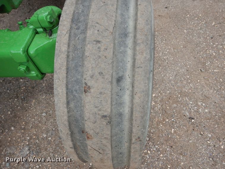 image for item FK9384 2014 John Deere 5075M  tractor