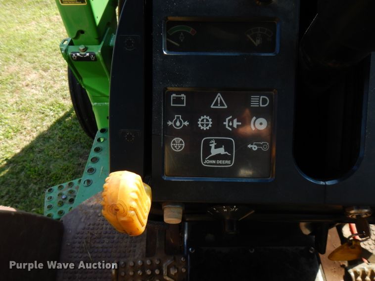 image for item FN9285 1983 John Deere 2750  tractor