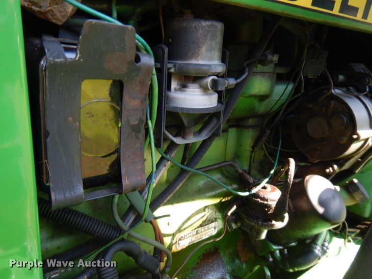 image for item FN9285 1983 John Deere 2750  tractor