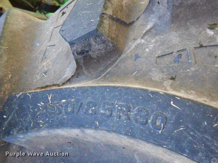 image for item FN9285 1983 John Deere 2750  tractor